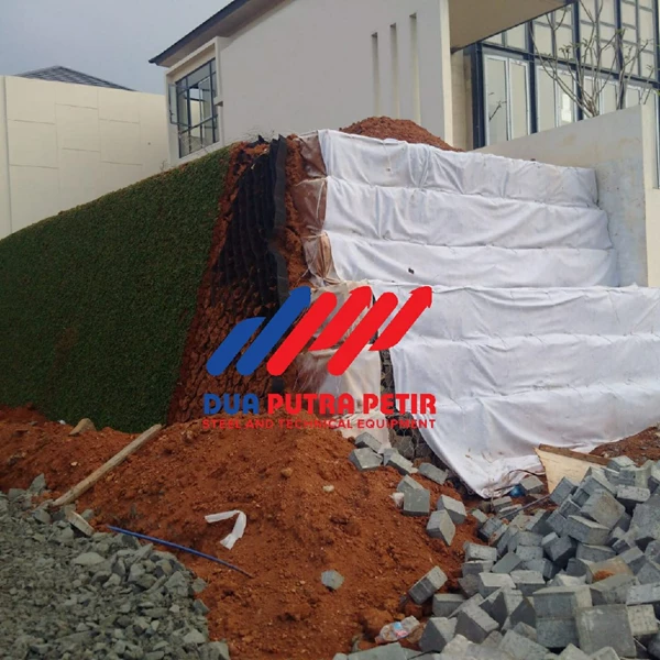 Geotextile woven and non woven geosynhetic drainage cell geocell geogrid geomembrane cast plastic
